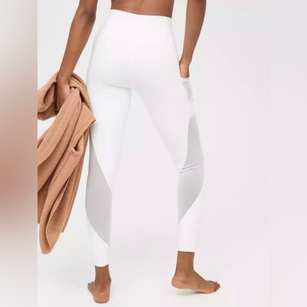 White offline by aerie leggings